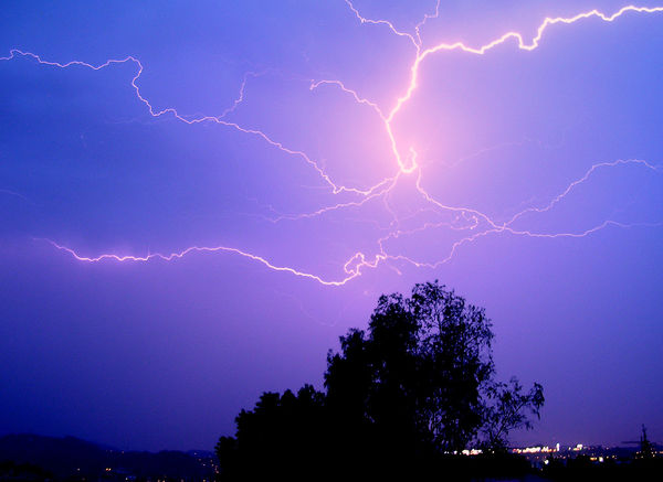 Jak przetrwać burzę hormonów?