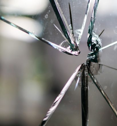 pęknięta szyba